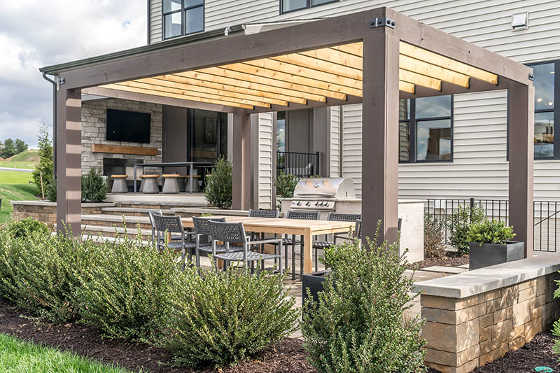 Agencement d’une petite terrasse moderne à Mulhouse